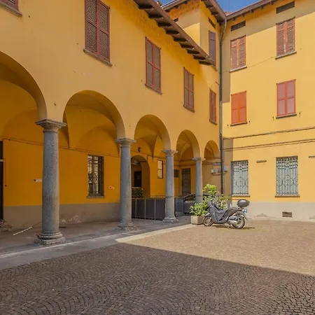 Apartamento Casa Borgovico Como